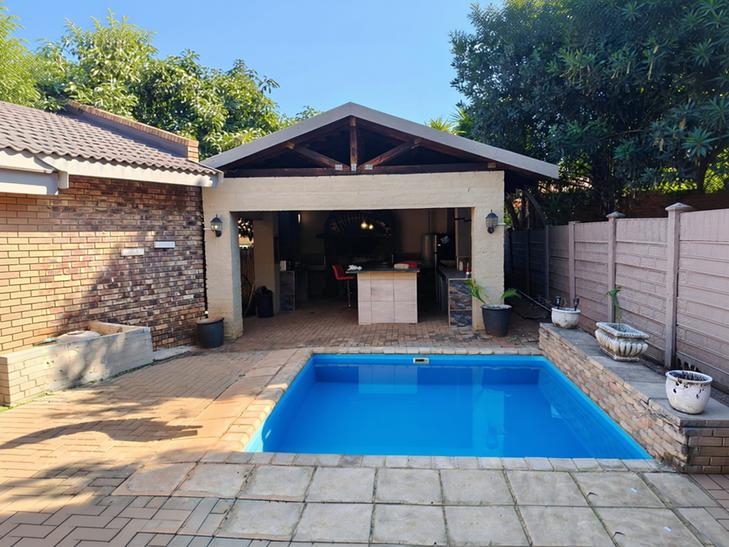 3 Bedroom Property for Sale in Safari Gardens North West